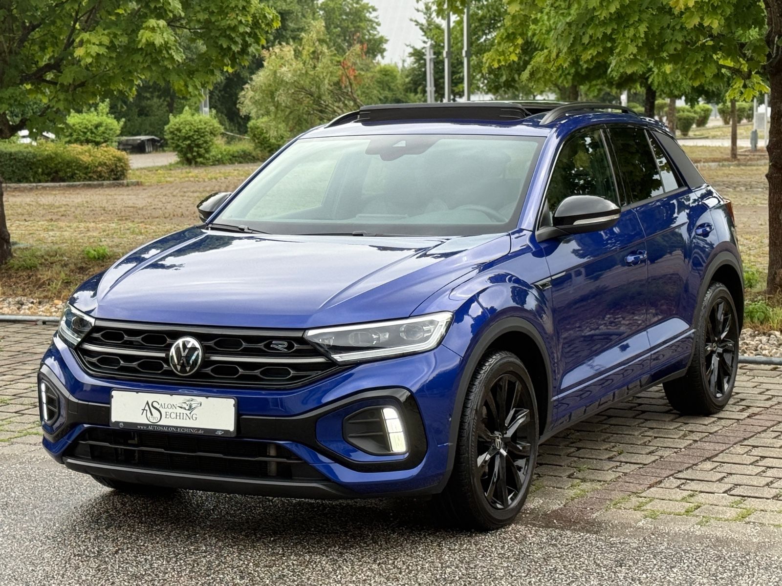 Volkswagen T-Roc TDI R-Line - Samsaru's Car Outlet