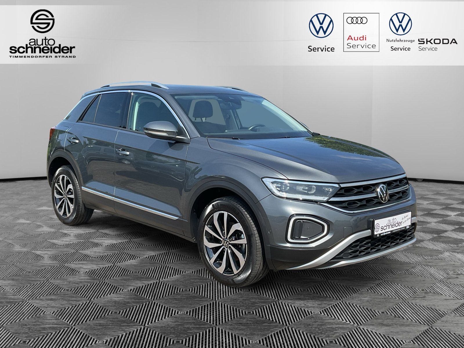 Volkswagen T-Roc 1.5 TSI DSG Style - Samsaru's Car Outlet