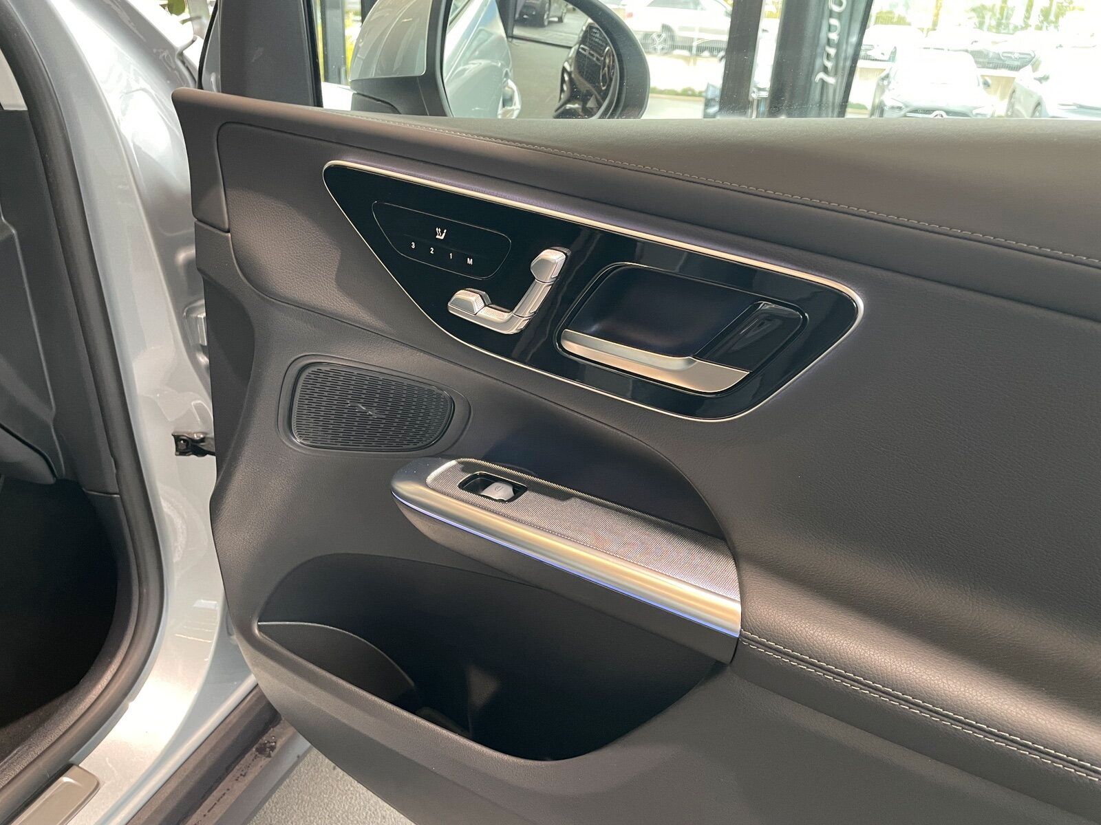 Mercedes-Benz GLC 300 4M AMG ADVANCED+ PANO DIGITALLIGHT AHK