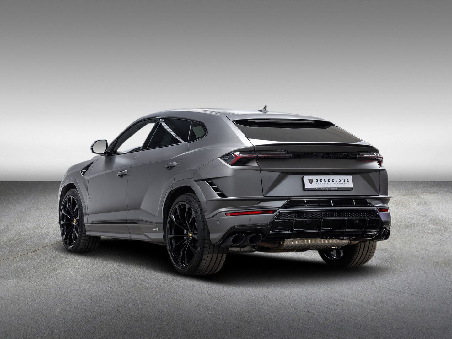 Lamborghini Urus S - Samsaru's Car Outlet