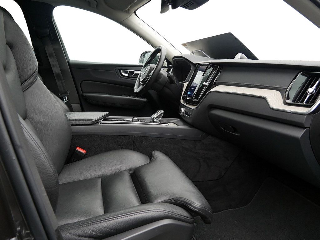 Volvo XC60 T8 Recharge Inscription FACEL. STANDHZ LED