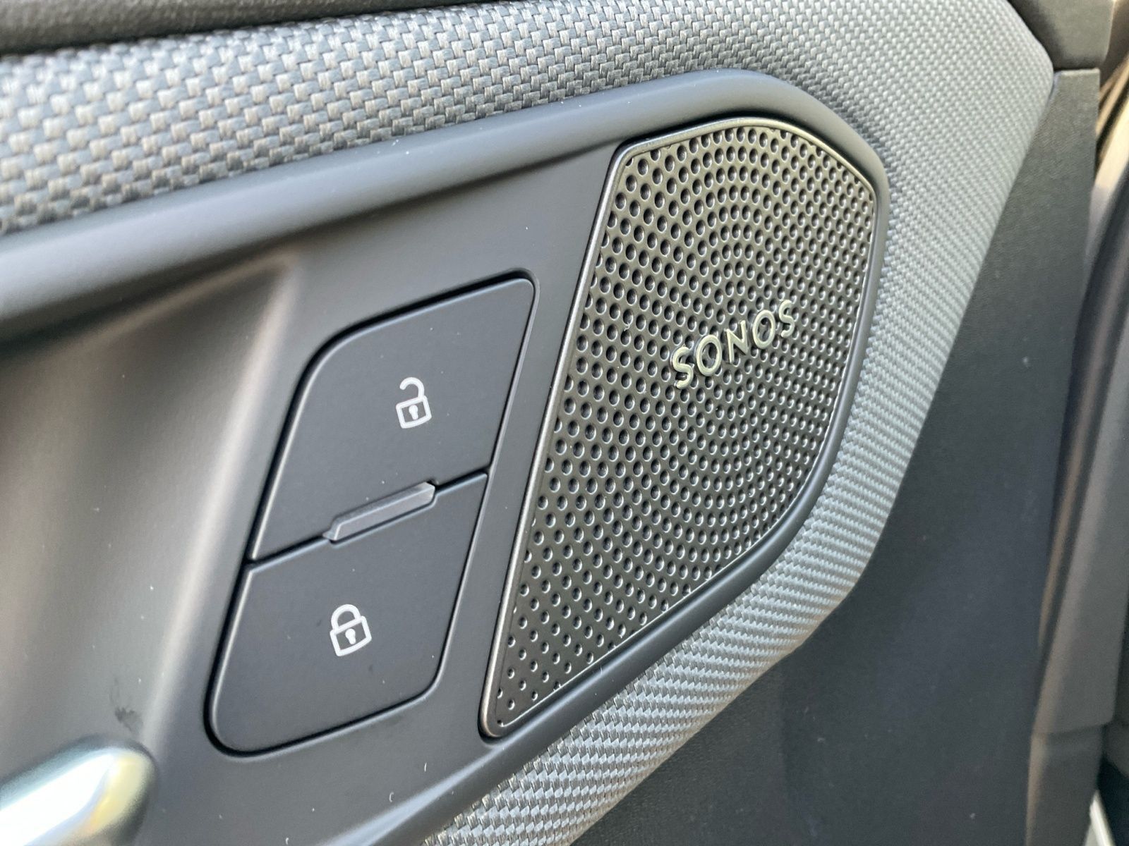 Audi Q3 SUV e-hybrid 2x S line MATRIX AHK HUD SONOS
