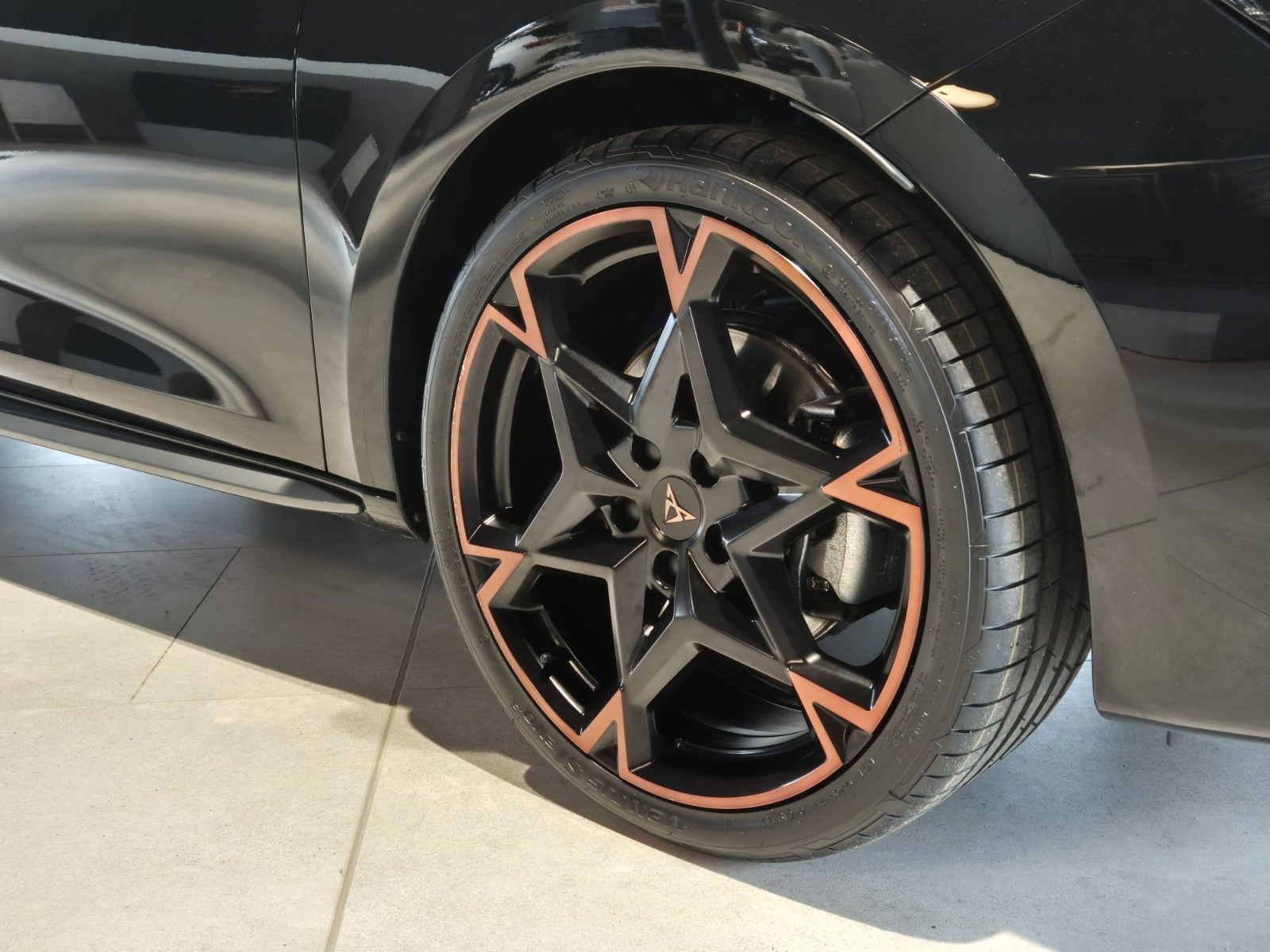 Cupra Leon 1.5 eTSI - Samsaru's Car Outlet