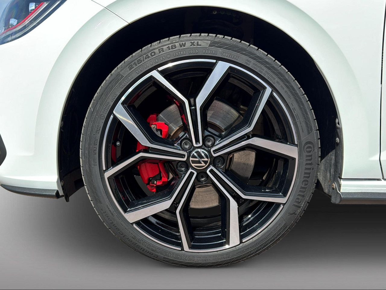 Volkswagen POLO GTI 2.0 TSI DSG CAM+NAVI+IQ.LIGHT+APP