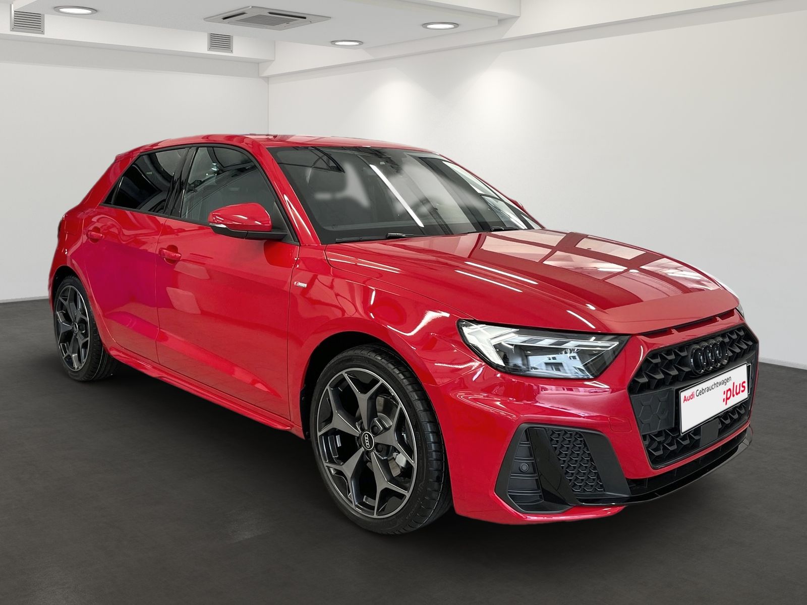 Audi A1 Sportback 30 TFSI S line - Samsaru's Car Outlet