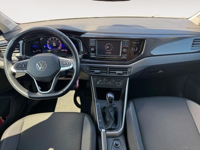 Volkswagen Polo VI 1.0 TSI DSG Life - Samsaru's Car Outlet