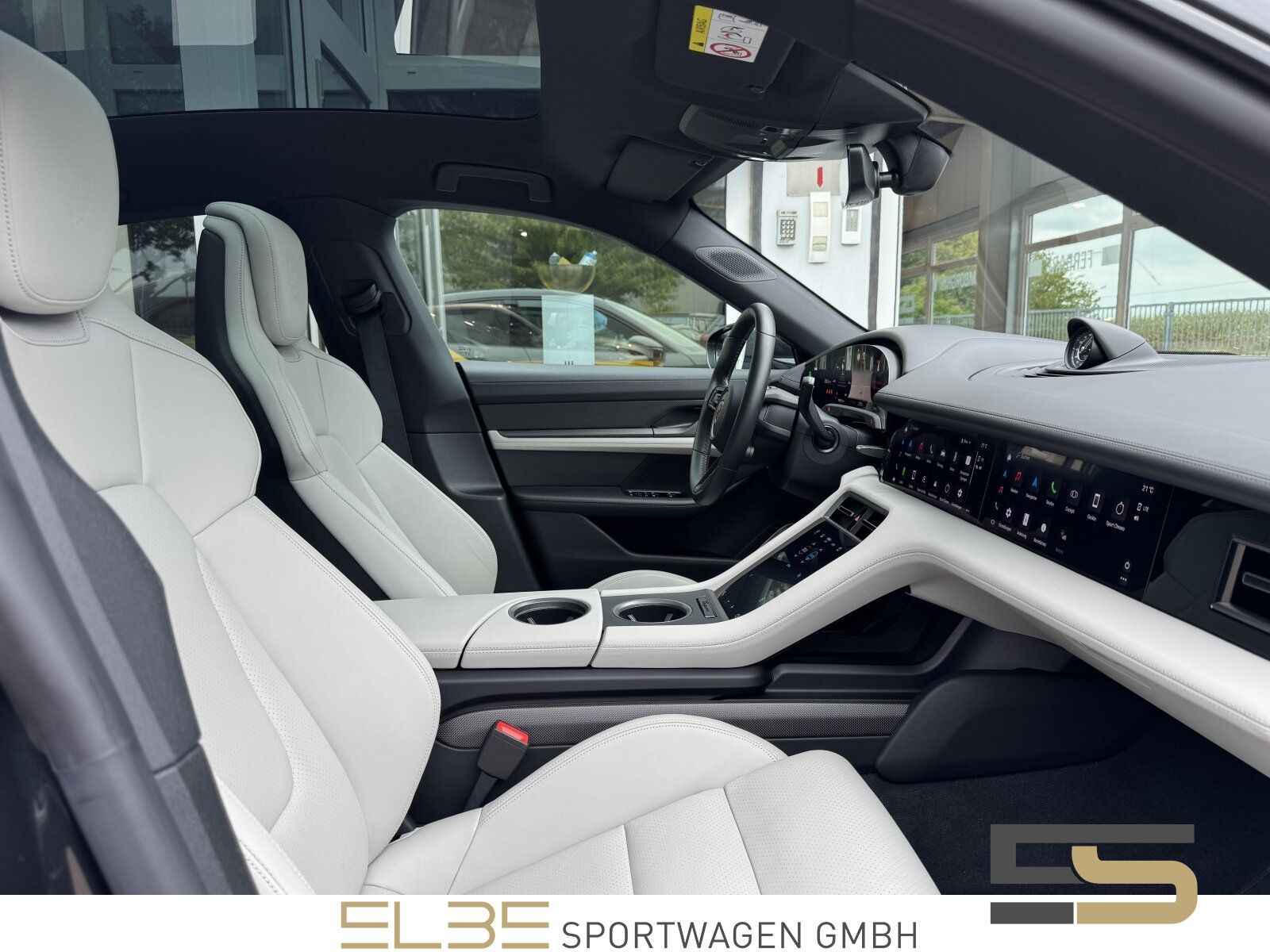 Porsche Taycan 4S Plus MATRIX BURM INNO PANO 360° KERAMI