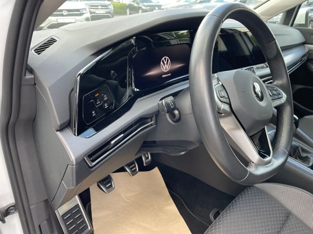 Volkswagen Golf VIII Variant Active 2.0 TDI - Samsaru's Car Outlet