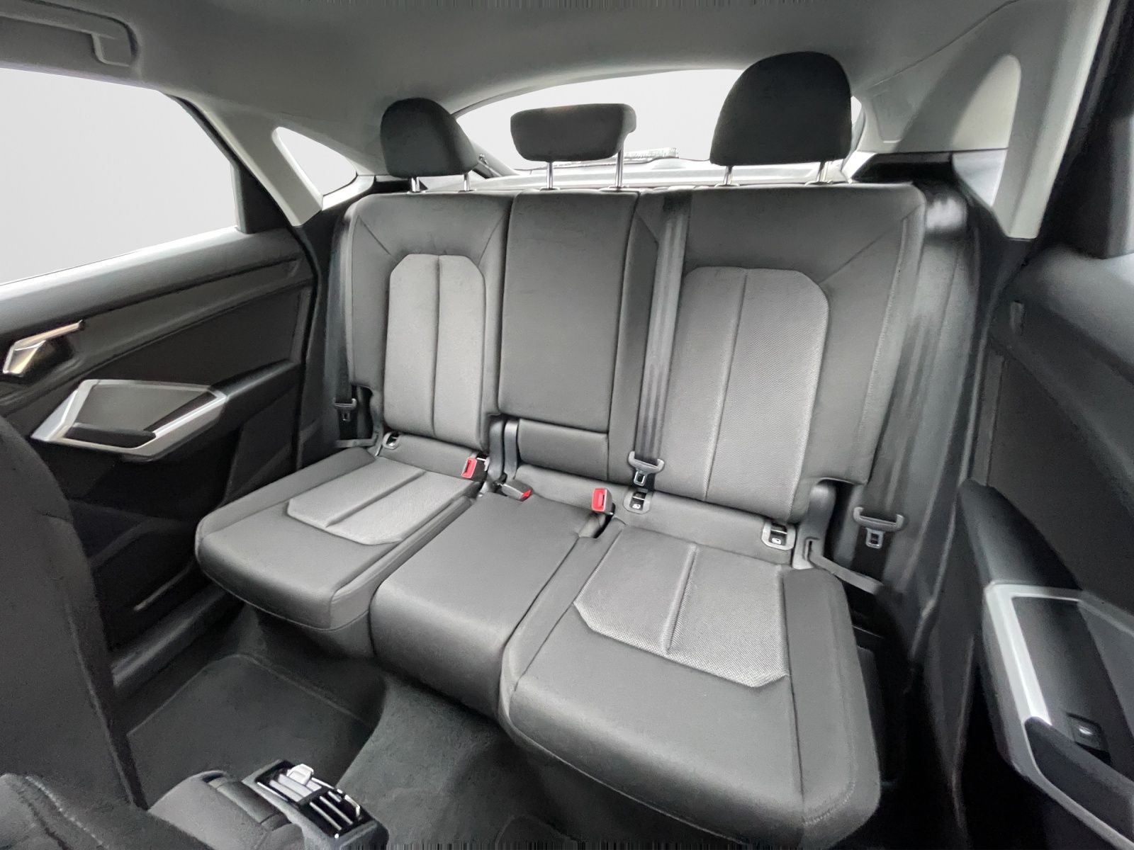 Audi Q3 Sportback 40 TFSI S tronic quattro - Samsaru's Car Outlet