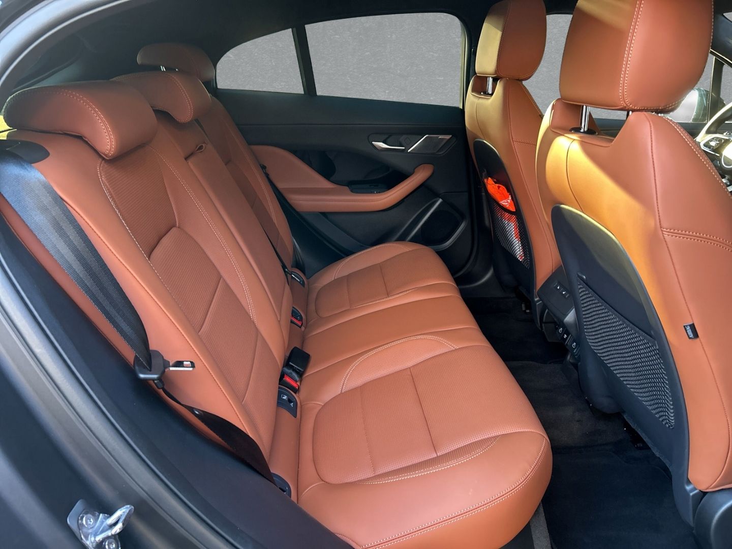 Jaguar I-Pace EV400 AWD R-DYNAMIC HSE Winterpaket