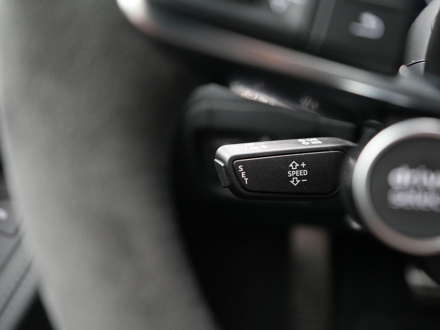 Audi R8 5.2 performance RWD - Samsaru's Car Outlet