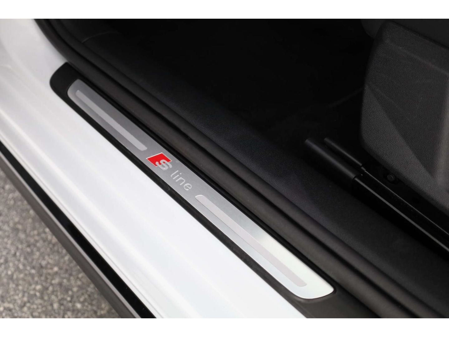 Audi A1 Sportback 40 TFSI S line VC/NAV/SH/DAB/LED