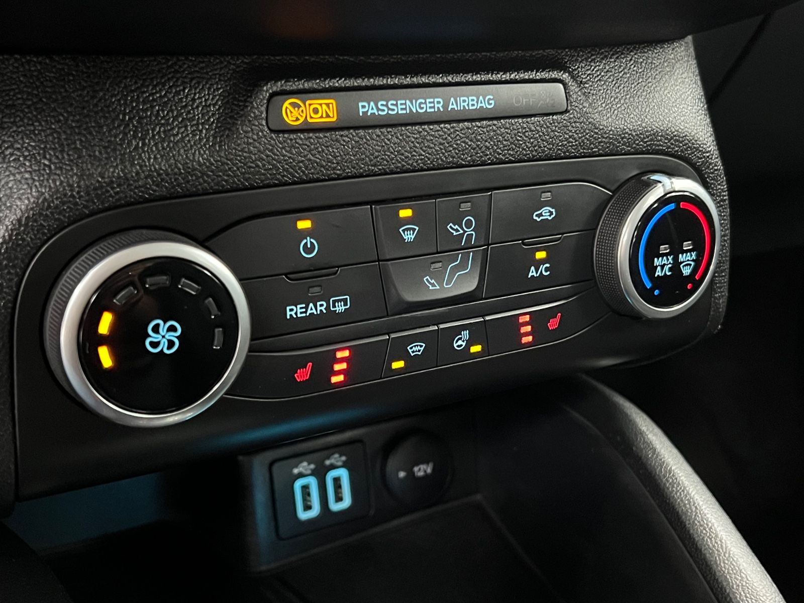 Ford Focus Turnier Cool & Connect - Samsaru's Car Outlet