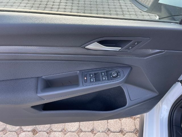 Volkswagen Golf VIII GTI TSI DSG - Samsaru's Car Outlet