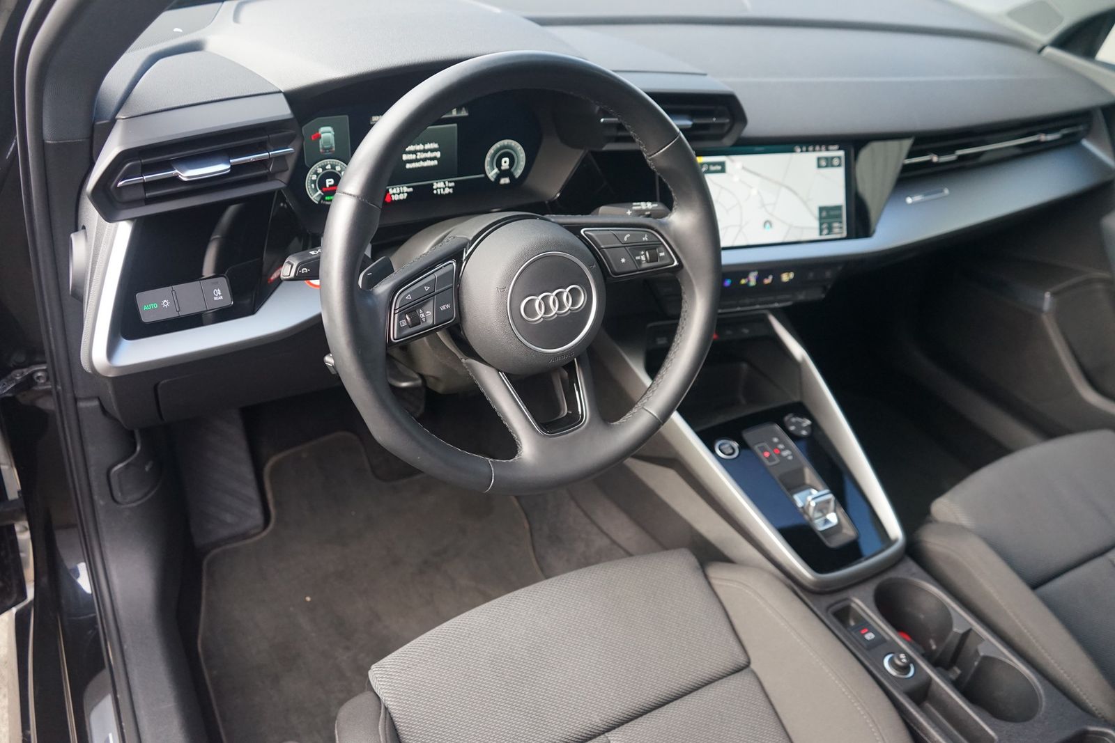 Audi A3 Sportback 45 TFSI e S-line Klimaaut. LED Navi