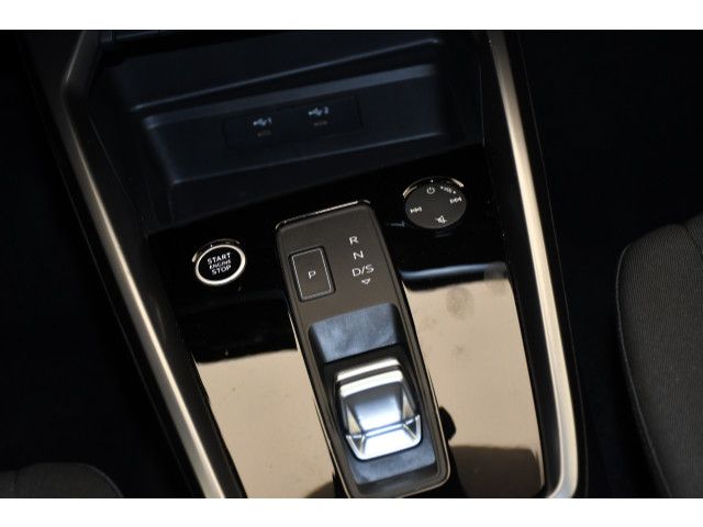 Audi A3 Sportback 30 TFSI S tronic NAVI/LED/SITZHZ