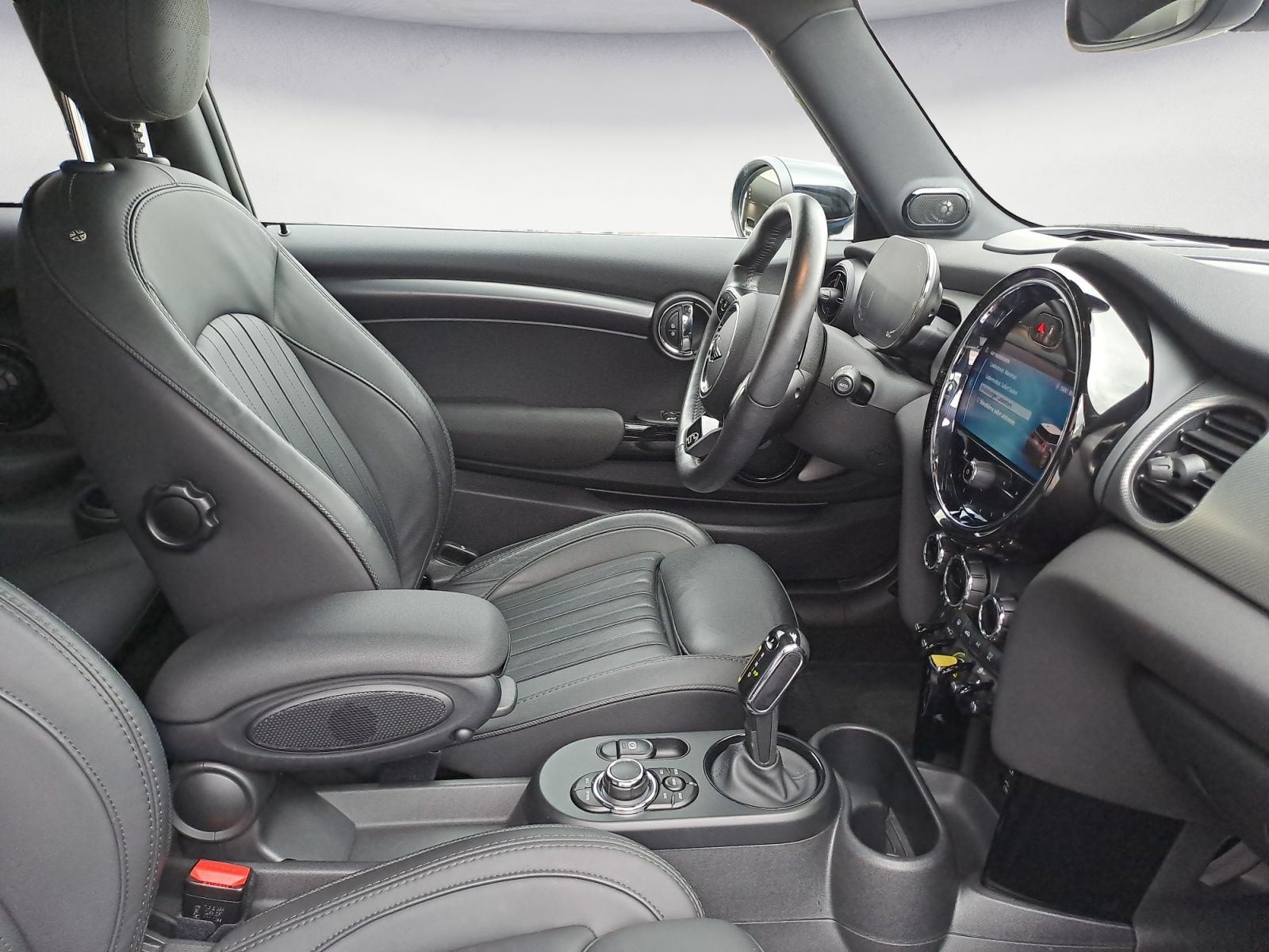 MINI Cooper SE MINI Electric Collection - Samsaru's Car Outlet