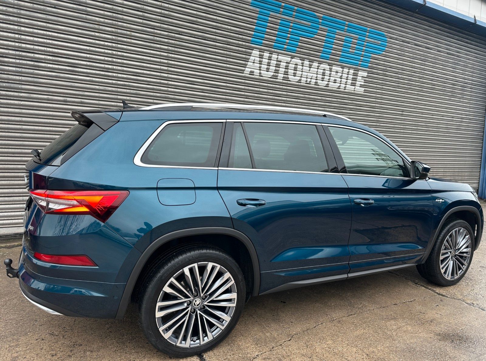 Skoda Kodiaq L&K 4x4*MATRIX*PANO*AHK*360°KAM*VIRTUAL