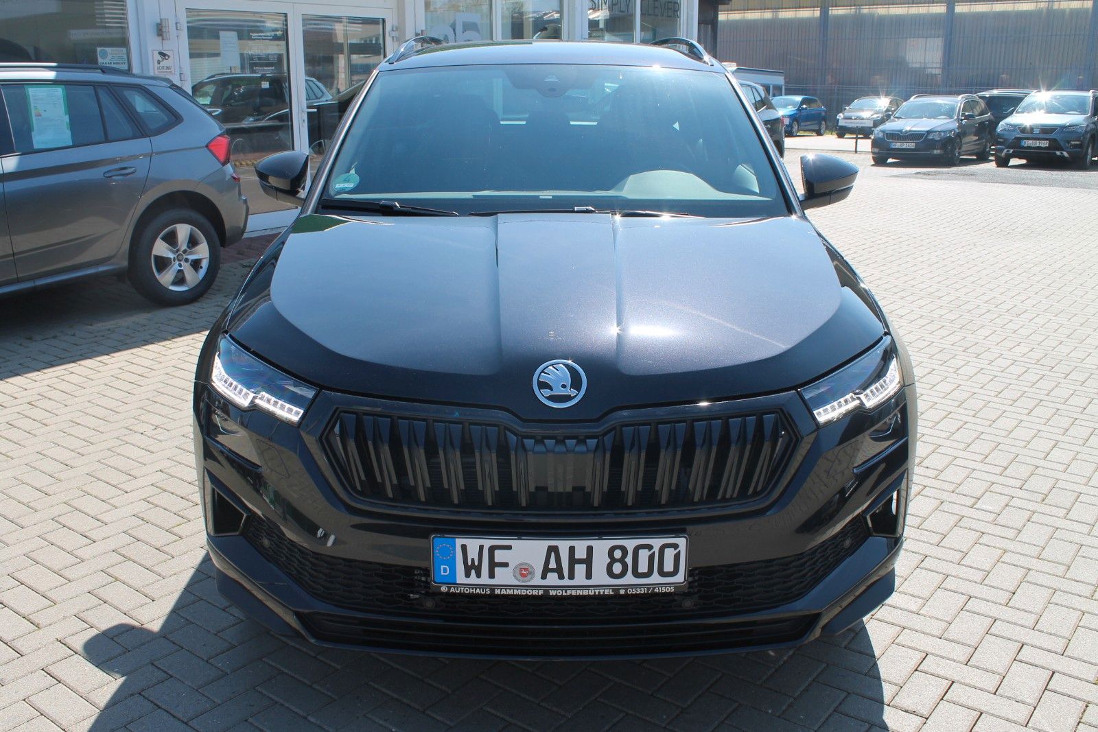 Skoda Karoq 1.5 TSI DSG Sportline AHK/NAVI/ACC/Canton