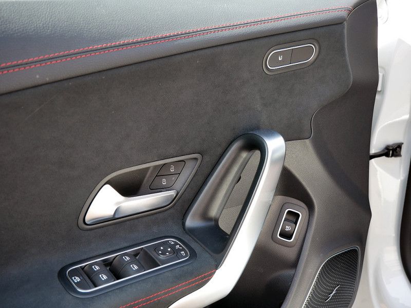 Mercedes-Benz CLA 250 4M SB - Samsaru's Car Outlet
