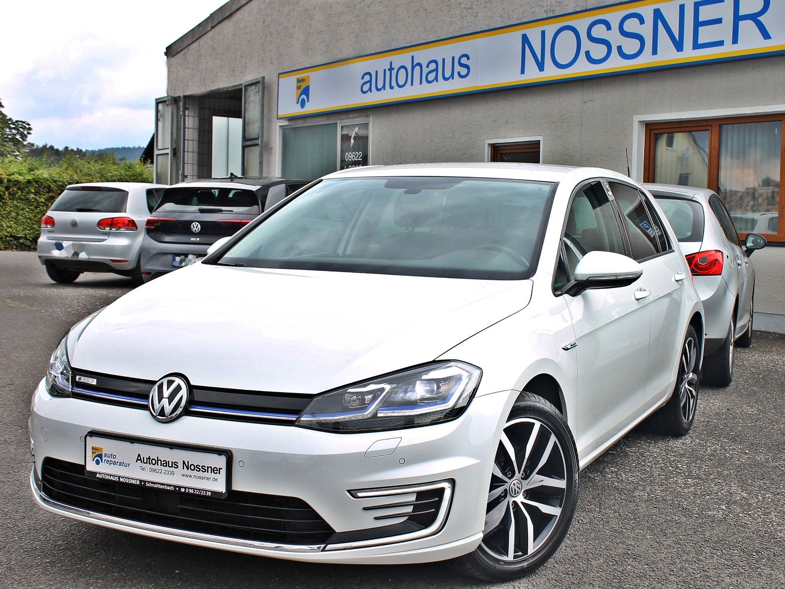 Volkswagen e-Golf 100KW - Samsaru's Car Outlet