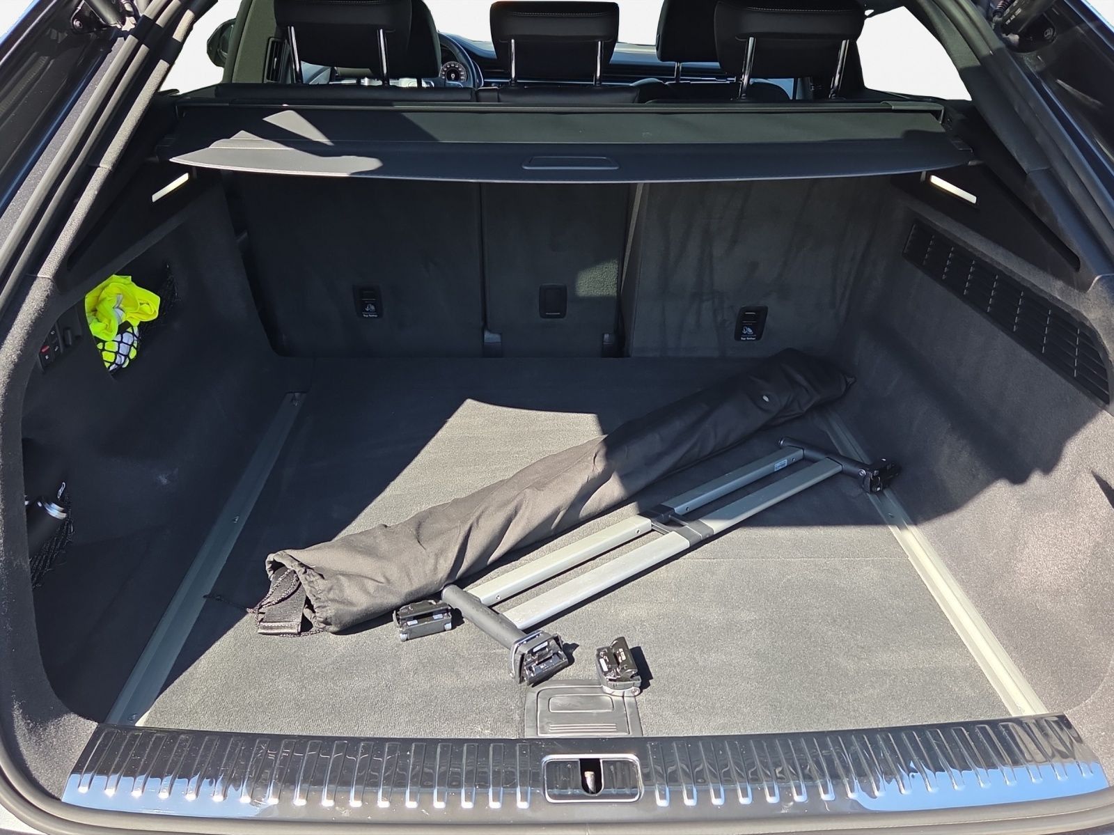 Audi Q8 SUV 55 TFSI quattro*S line*AHK*Tour*HD Matrix