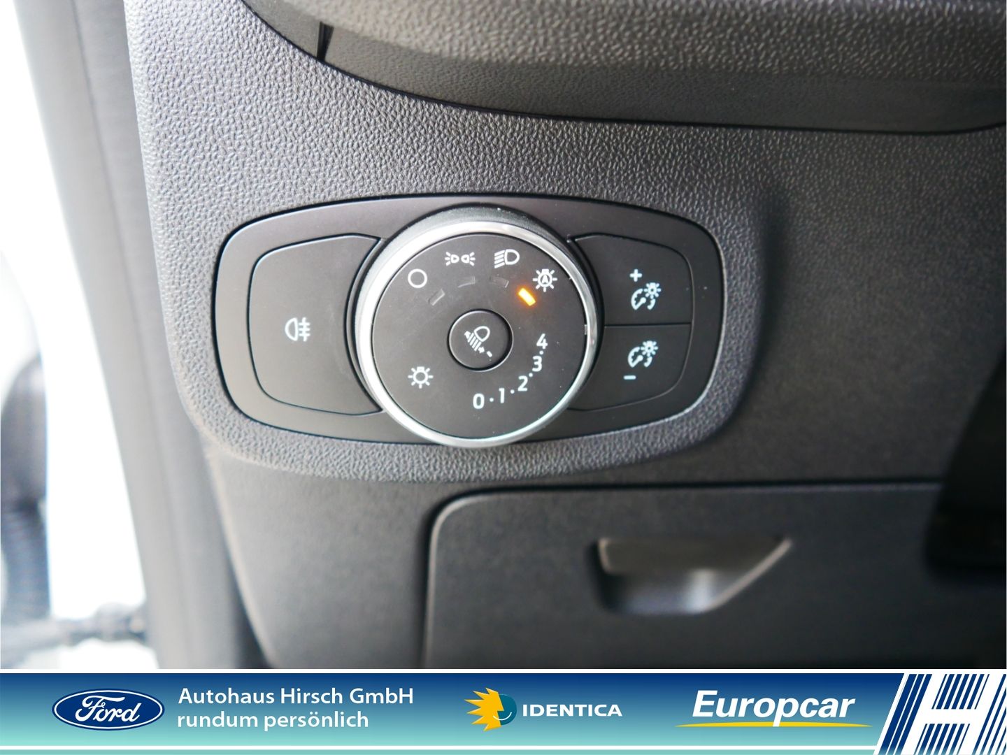 Ford Fiesta Active 1.0 EcoBoost M-Hybrid - Samsaru's Car Outlet