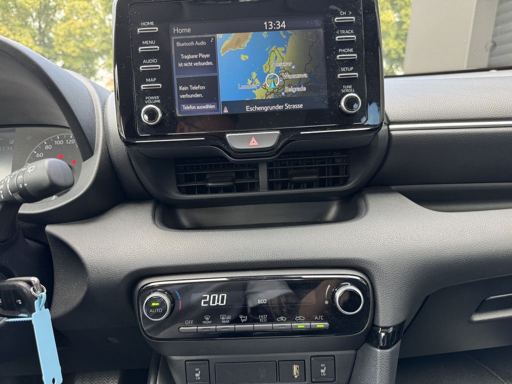 Toyota Yaris 1.5 Hybrid Business Edition - Samsaru's Car Outlet