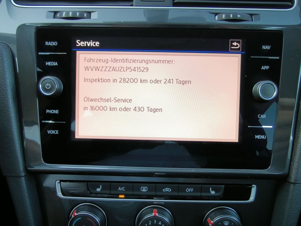 Volkswagen Golf Variant 2.0 TDI DSG Comfortline - Samsaru's Car Outlet