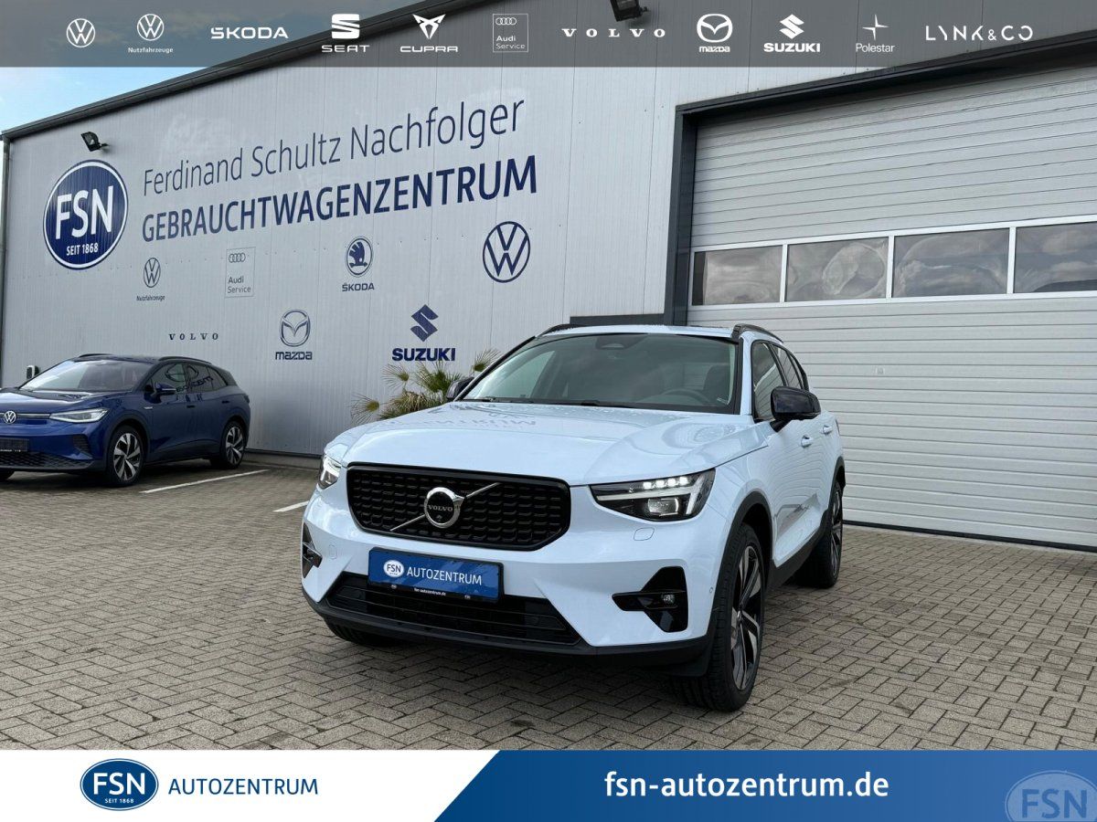 Volvo XC40 B4 Plus Dark 8-Fach AHK Aktionspreis