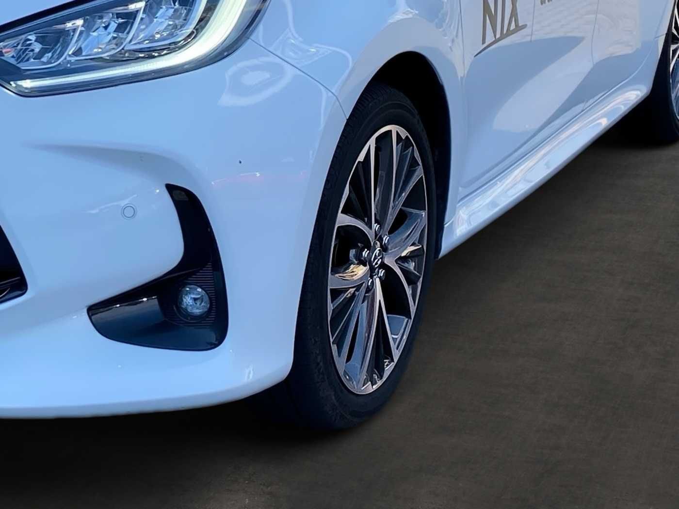 Toyota Yaris 1.5 Hybrid Style LED KLIMA KAMERA BT