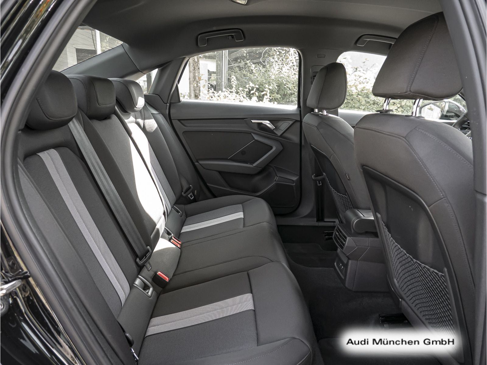 Audi A3 Limousine 30 TFSI S tronic advanced AHK/Virtu