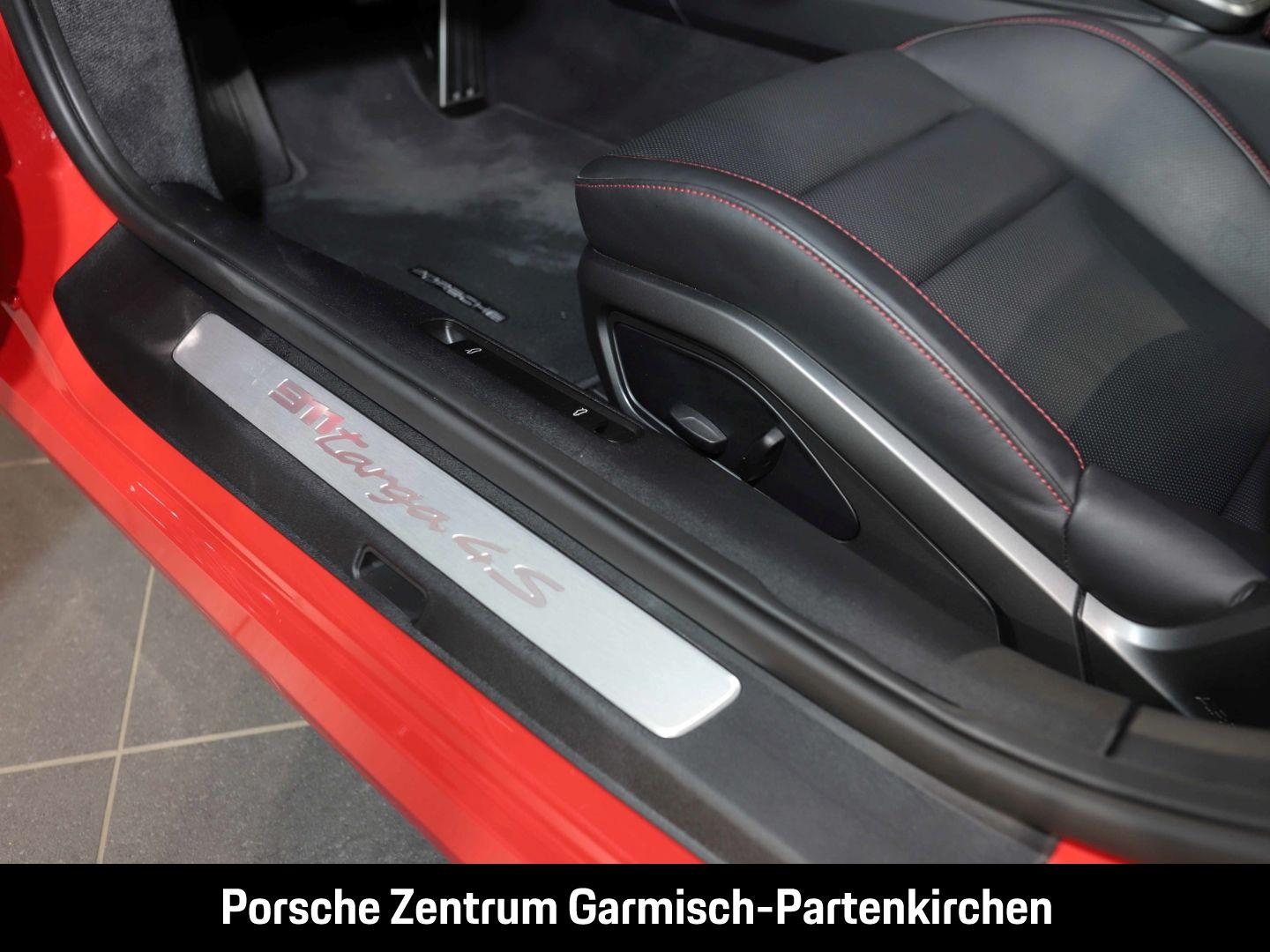 Porsche 992 911 Targa 4S 360 Kamera LenkradHZG Klimaauto