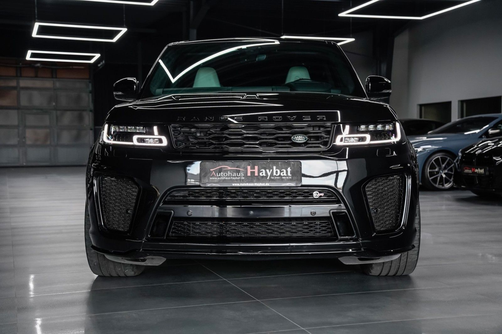 Range Rover Sport SVR - Samsaru's Car Outlet