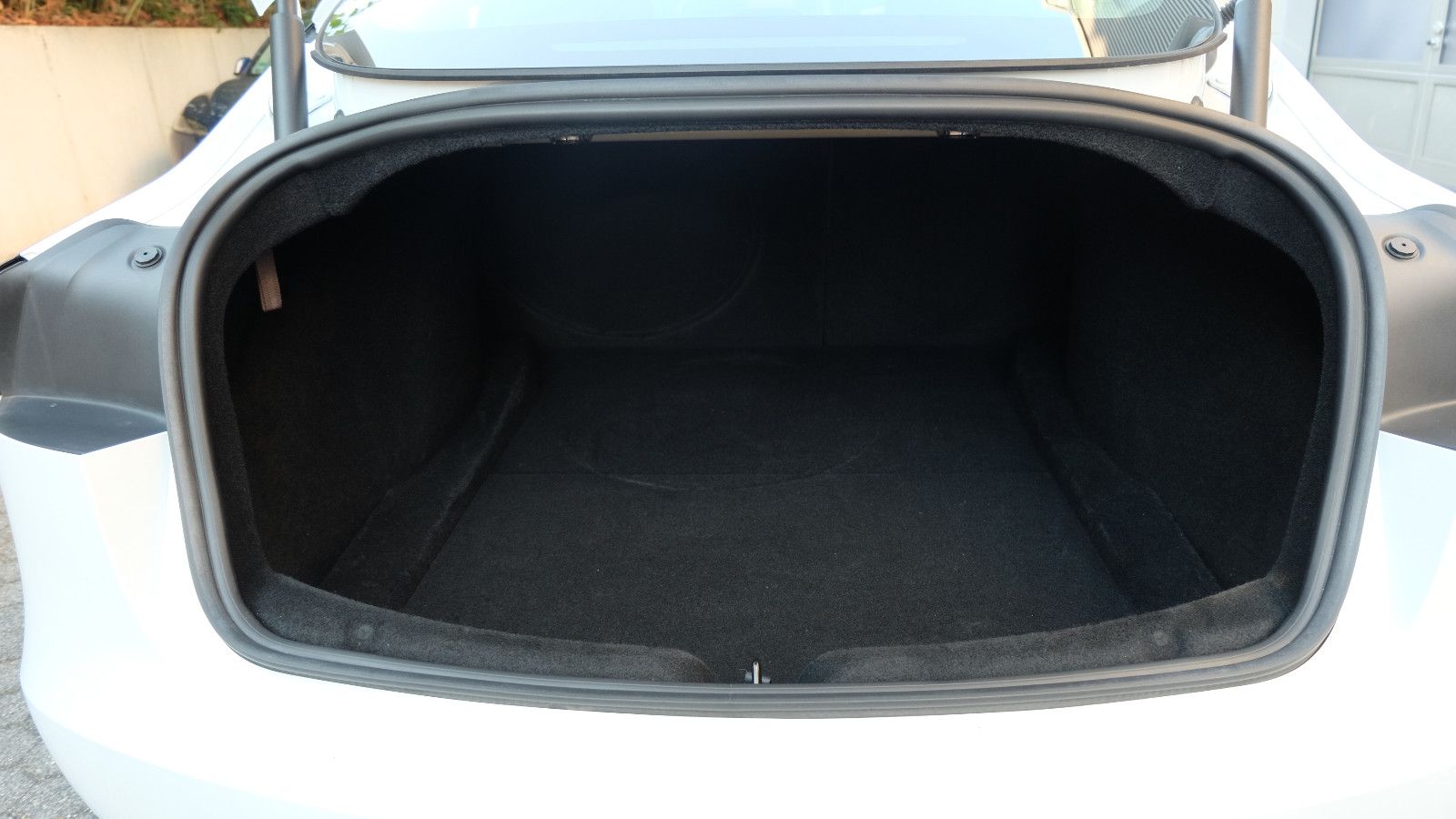 Tesla Model 3 Long Range Dual Motor AWD, HIGHLAND, AHK