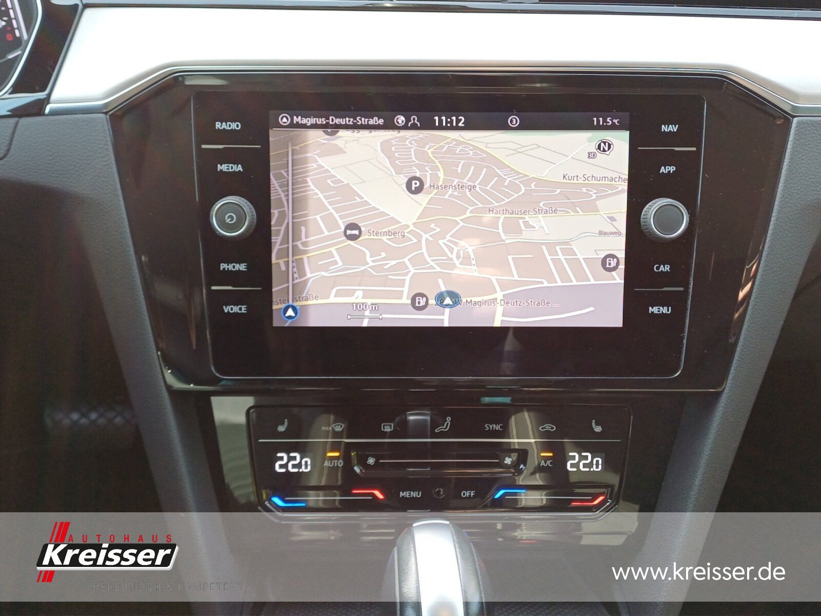 Volkswagen Passat Variant 2.0 TDI Elegance IQ.LIGHT/AHK/NAV