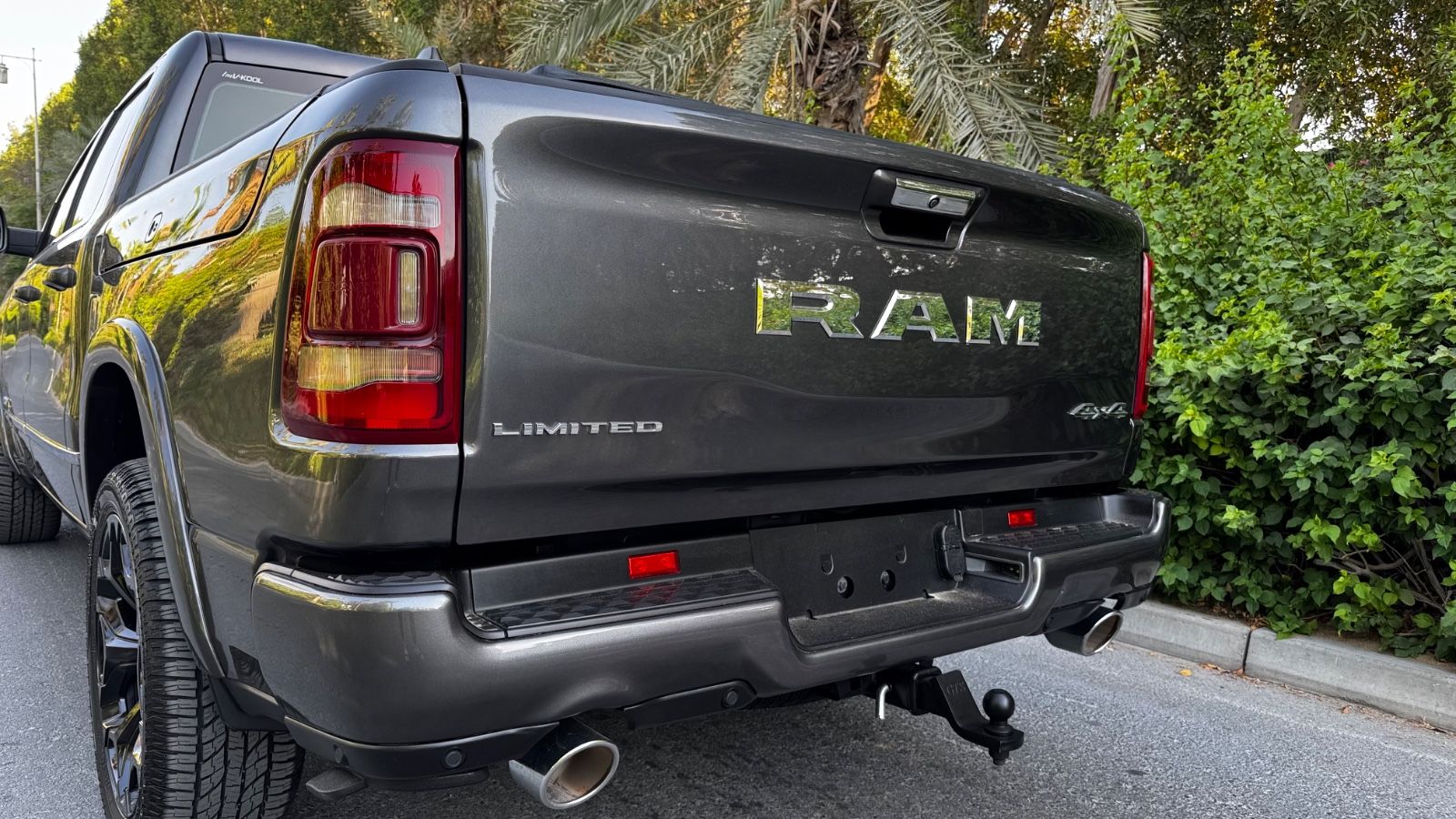 Dodge LIMITED*CLEAN-CARFAX*HEADUP*LUFT*RAMBOX*360°KAME