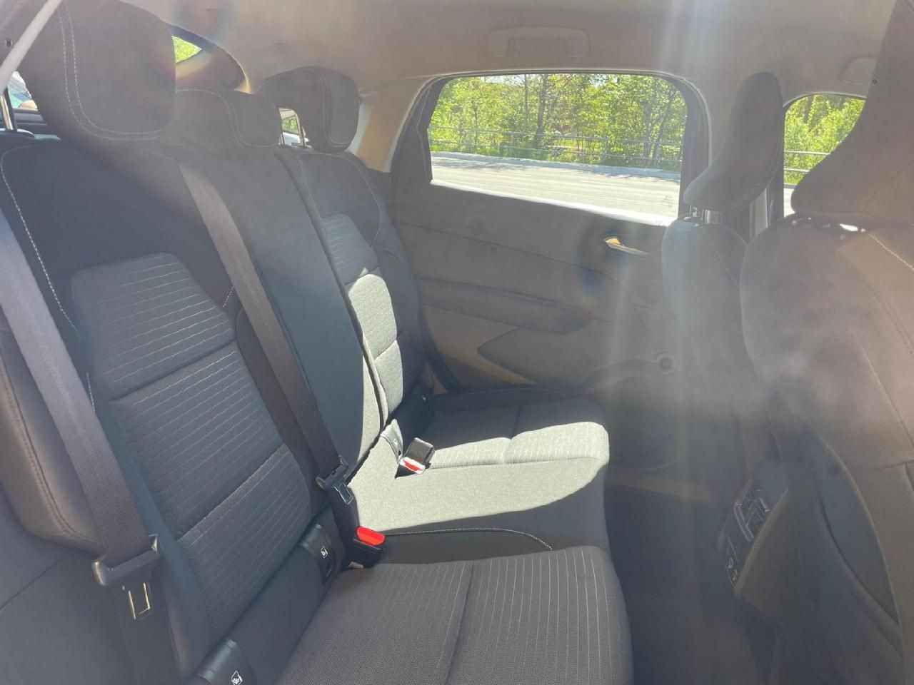 Renault Arkana TCe 140 Zen - Samsaru's Car Outlet