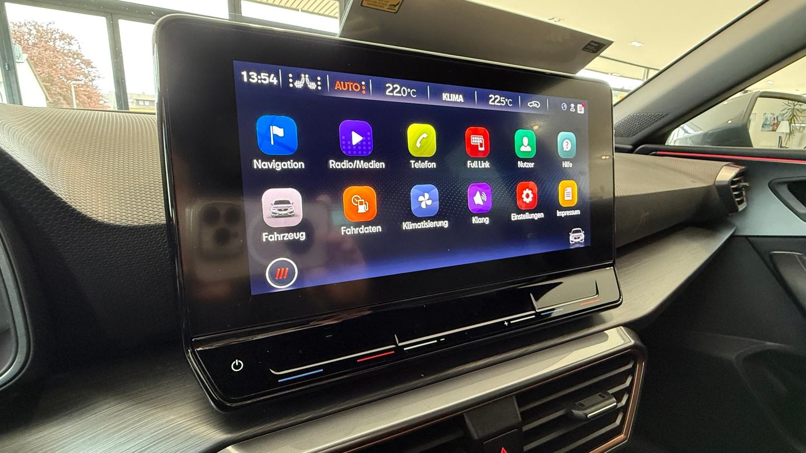 Cupra Leon VZ 2.0 TSI - Samsaru's Car Outlet
