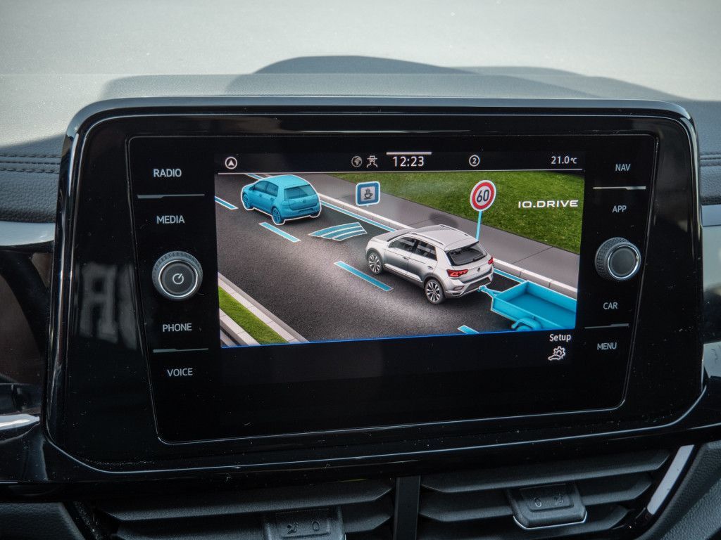 Volkswagen T-Roc 1.5 TSI DSG Style - Samsaru's Car Outlet
