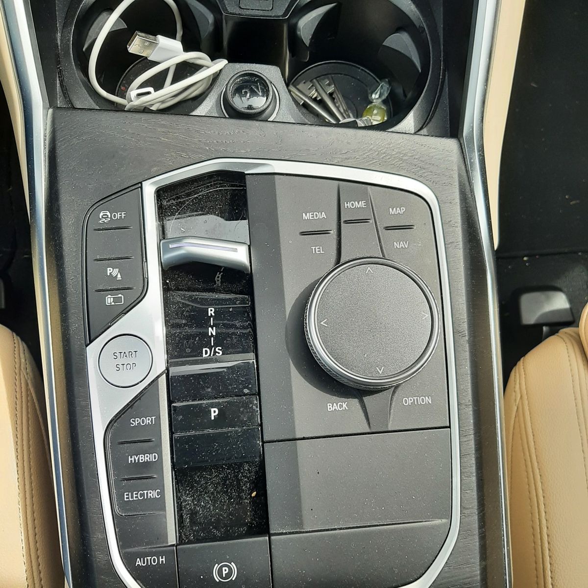 BMW 330e M-Sport - Samsaru's Car Outlet