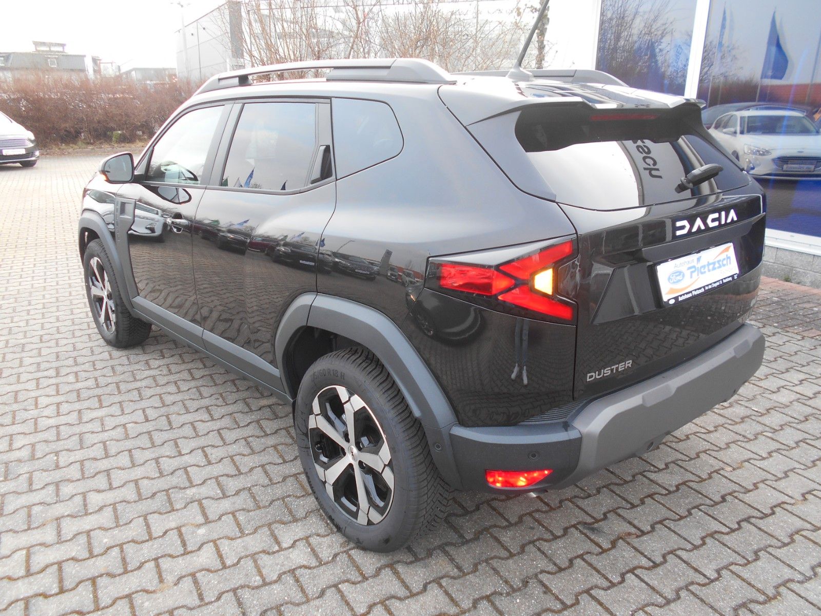 Dacia Duster III TCe 130 Journey 4x4 - Samsaru's Car Outlet