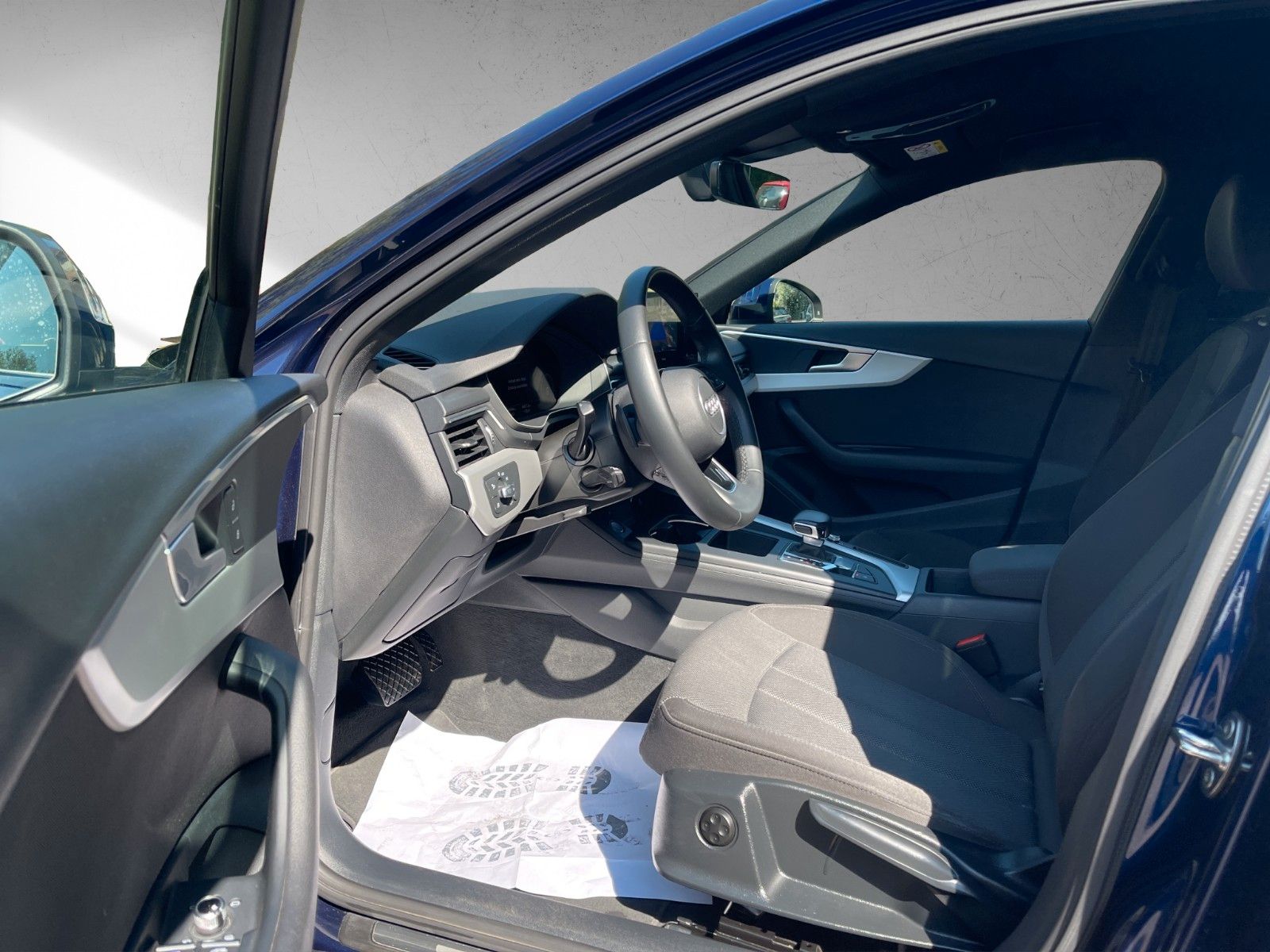 Audi A4 40 TDI quattro advanced - Samsaru's Car Outlet