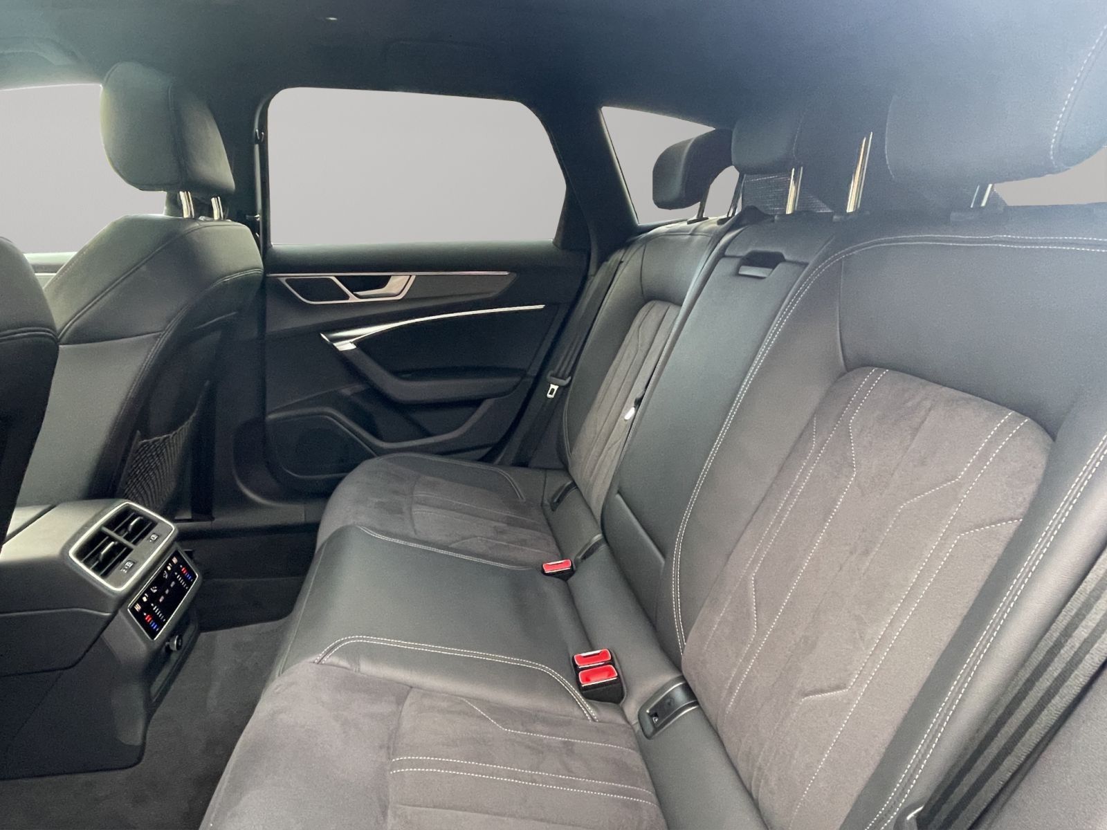 Audi A6 Av. 45 TDI qu. S line Matrix Pano Kamera AHK