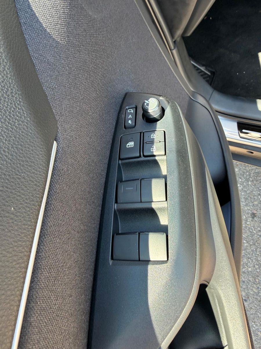 Toyota Yaris Cross Hybrid 4x4 Teamplayer *LED,Kamera*