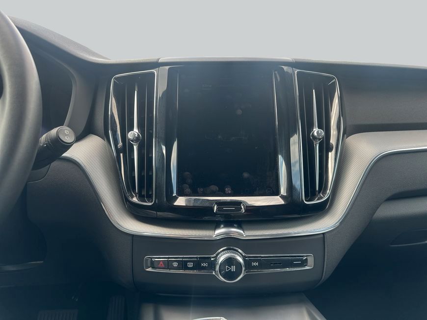 Volvo XC60 B4 D AWD Plus Dark