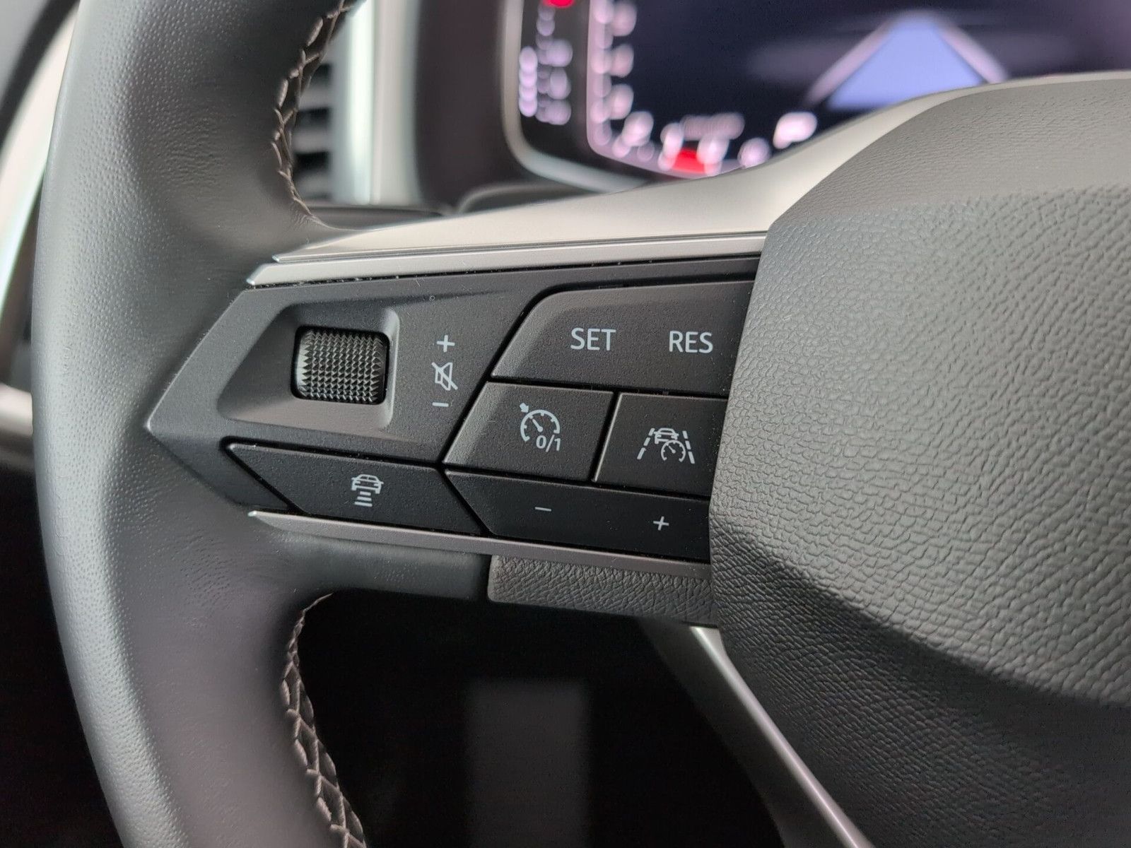 Seat Ateca 1.5 TSI DSG XPERIENCE Pa.:XL AHK-schw Navi