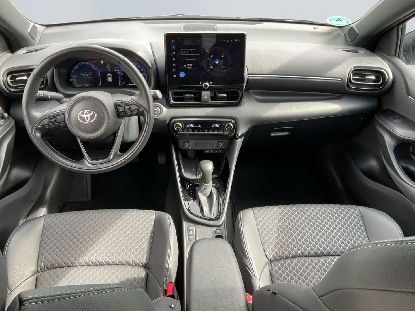 Toyota Yaris Hybrid 130 1.5 Style *LED*ACC*CAM*SHZ*Navi