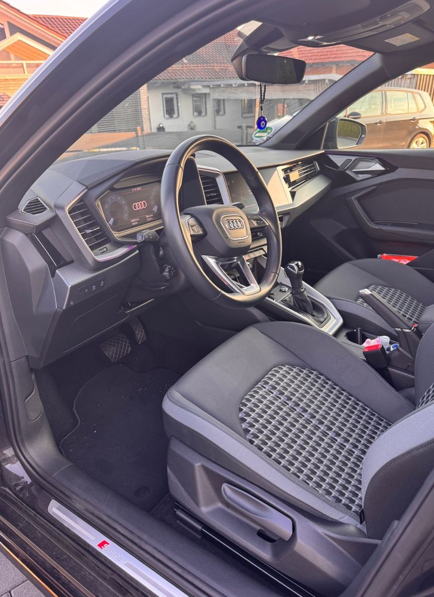 Audi A1 Sportback 30 TFSI S line