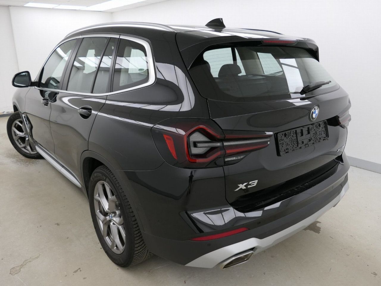 BMW X3 xDrive20i St+Go - Samsaru's Car Outlet